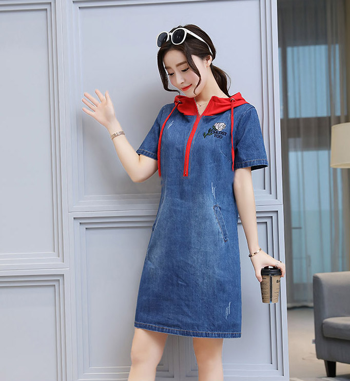 Đầm Jean Suông Phối Nón Thêu Hoa Hồng - NJ2839